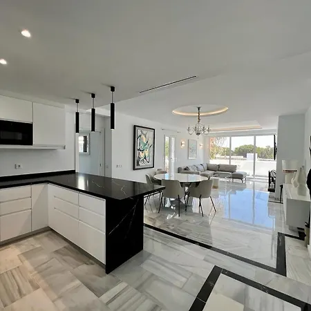 Somptueux Duplex Marbelle Apartment